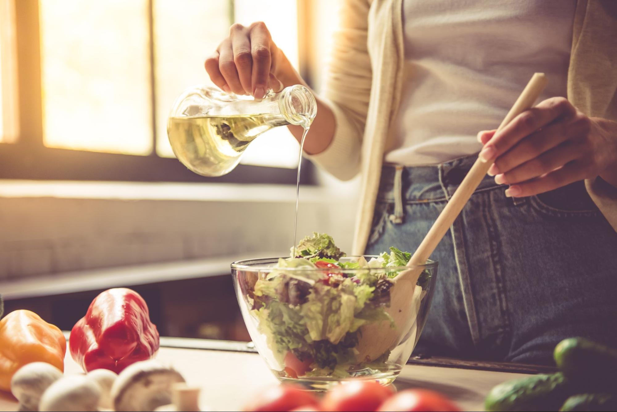 Good fat meal idea: olive oil on salad